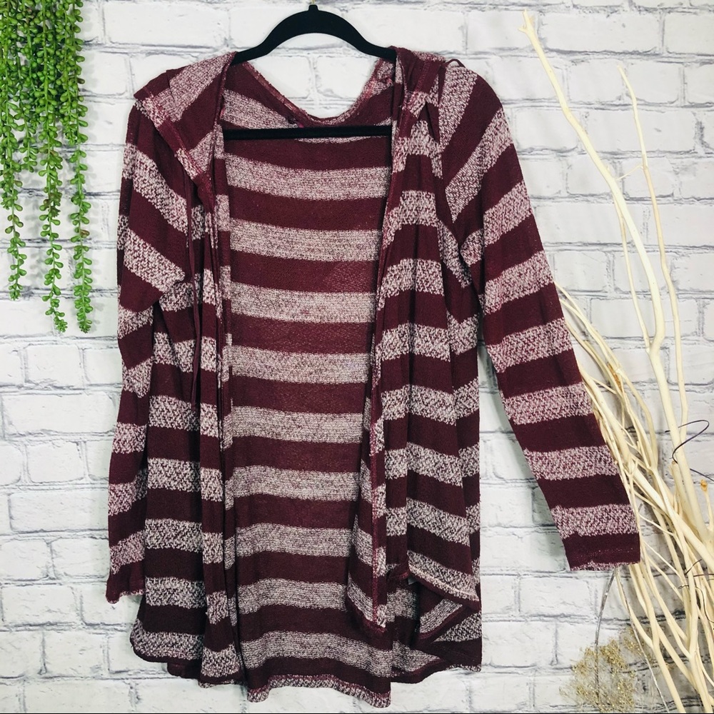 '🌼3/$30🌼t/o Stripped Hooded Lightweight Cardigan Size Large